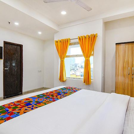Fabhotel Grand Hazra Inn - Nr Ballygunge Station Колката Екстер'єр фото