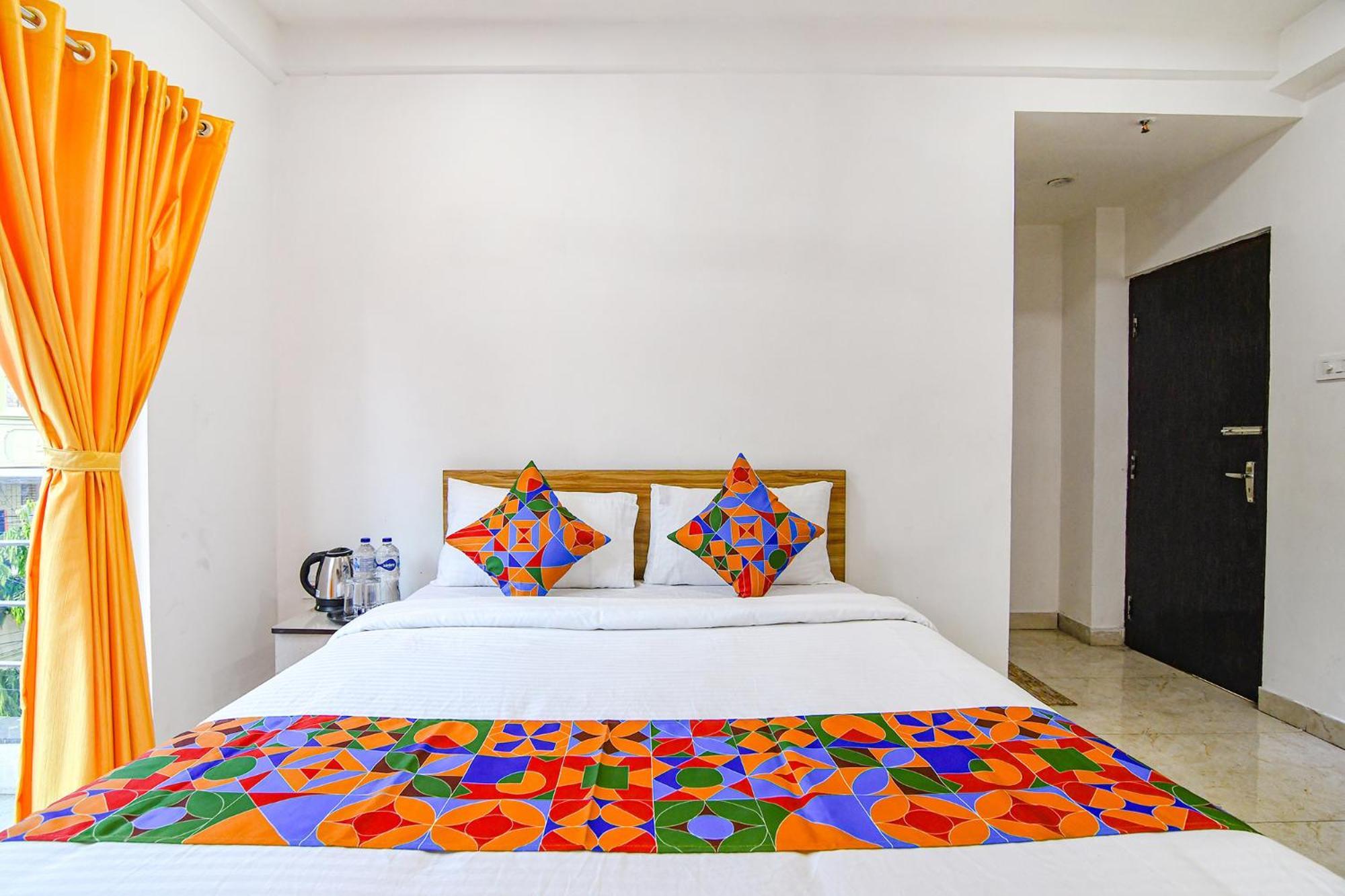 Fabhotel Grand Hazra Inn - Nr Ballygunge Station Колката Екстер'єр фото